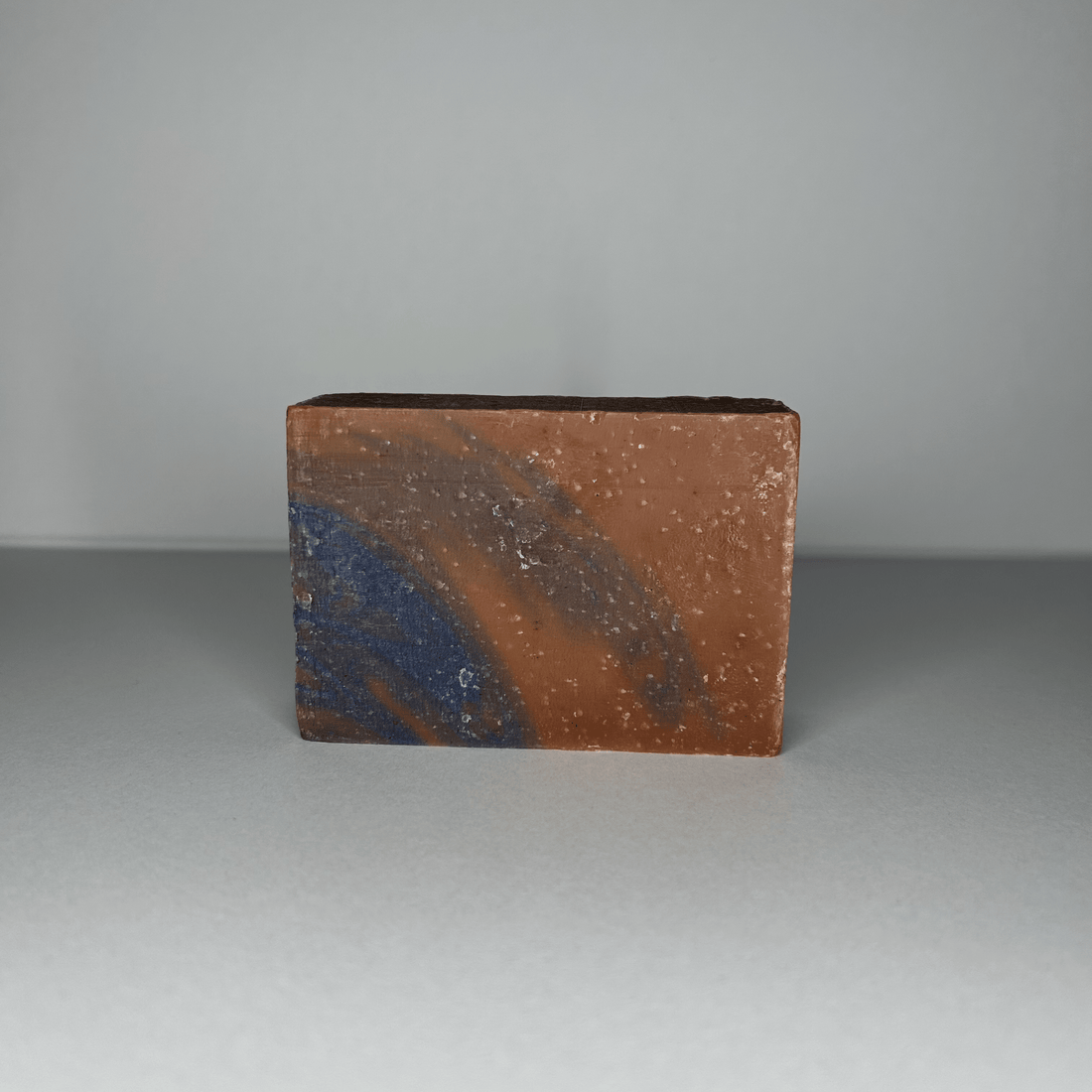 VELUNE Velvet Noir Signature Bar